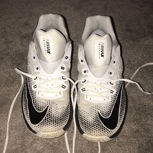 LIGHTLY Used Nike Airmax Sneakers